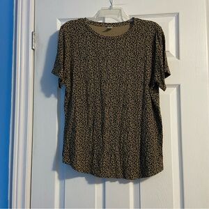 Old Navy Women’s Cheetah Print Short Sleeve Luxe Tee Size L